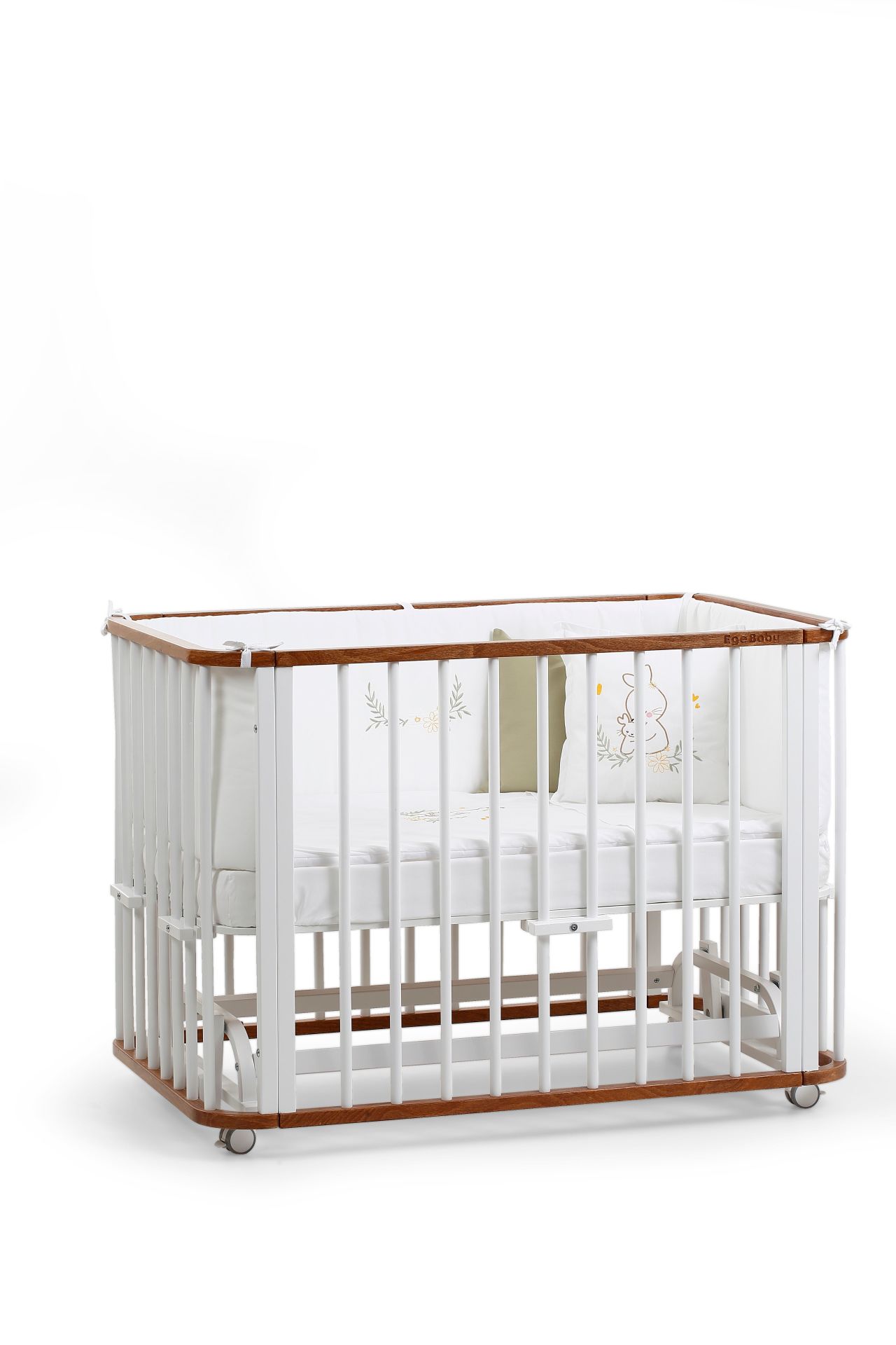 Ceviz-Beyaz Ahşap 4 in 1 Beşik Takım 70 x 110 - anne yanı, karyola, oyun parkı, montessori + junior yatak - beyaz motherliness